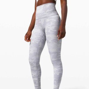 Size 8 Under Wunder High Rise Alpine White Camo *25"